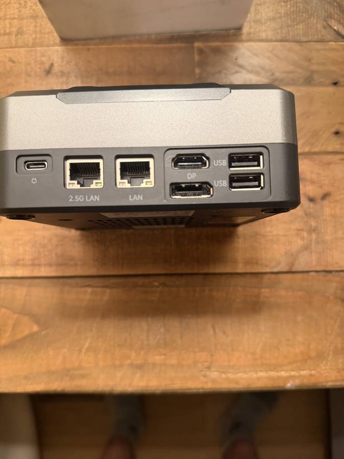 ACEMAGIC AM18 Mini PC AMD 7840HS 32gig DDR5 1 TB SSD Like New