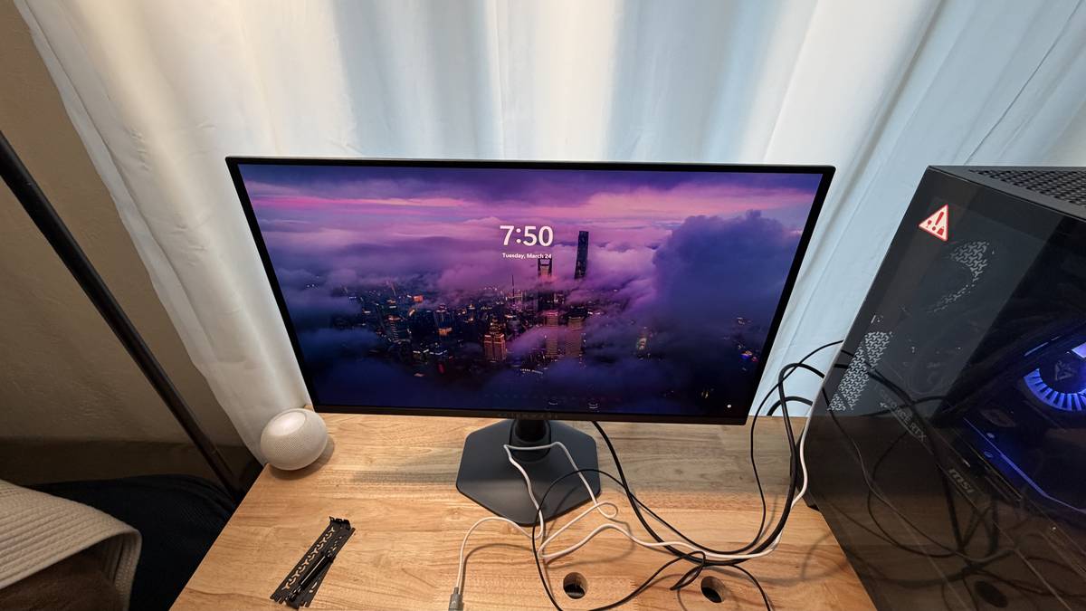 Gaming PC New Build Nvidia RTX 4080 Super 32Gb 2TB 27" OLED 360hz