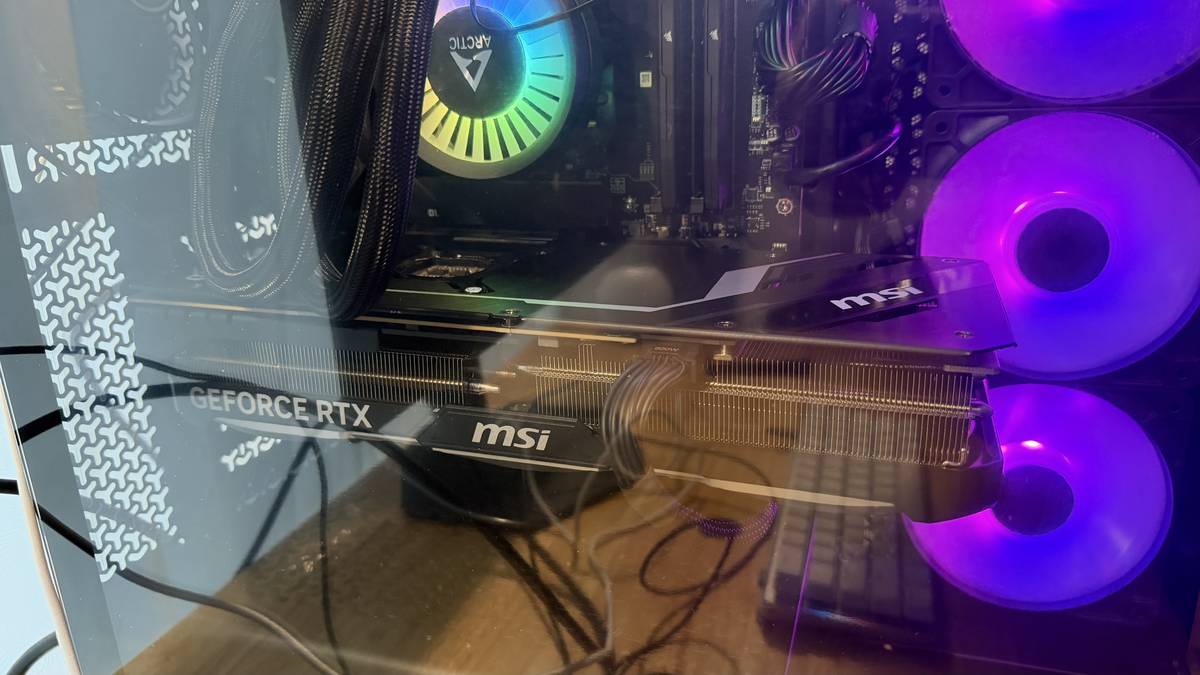 Gaming PC New Build Nvidia RTX 4080 Super 32Gb 2TB 27" OLED 360hz